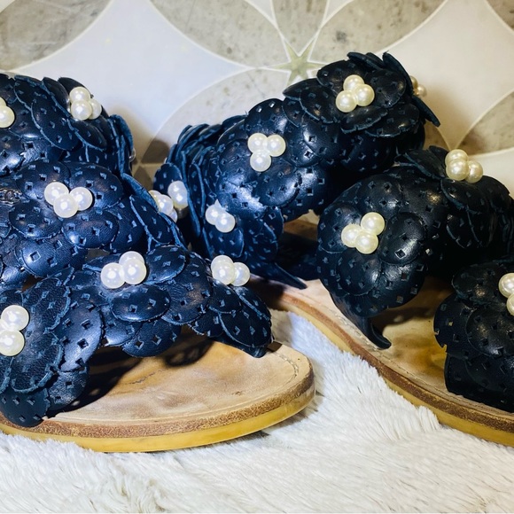 Chanel Black Leather Camellia Flower Flat Sandals - Picture 10 of 14